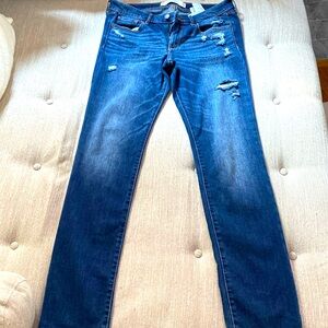 Abercrombie & Fitch ripped jeans